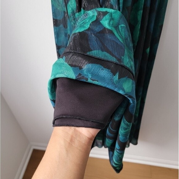 ALEXA B NITES Blue & Green Rose & Leaf Motif Gown Woven Metallic Silver Size 4 - Picture 7 of 9